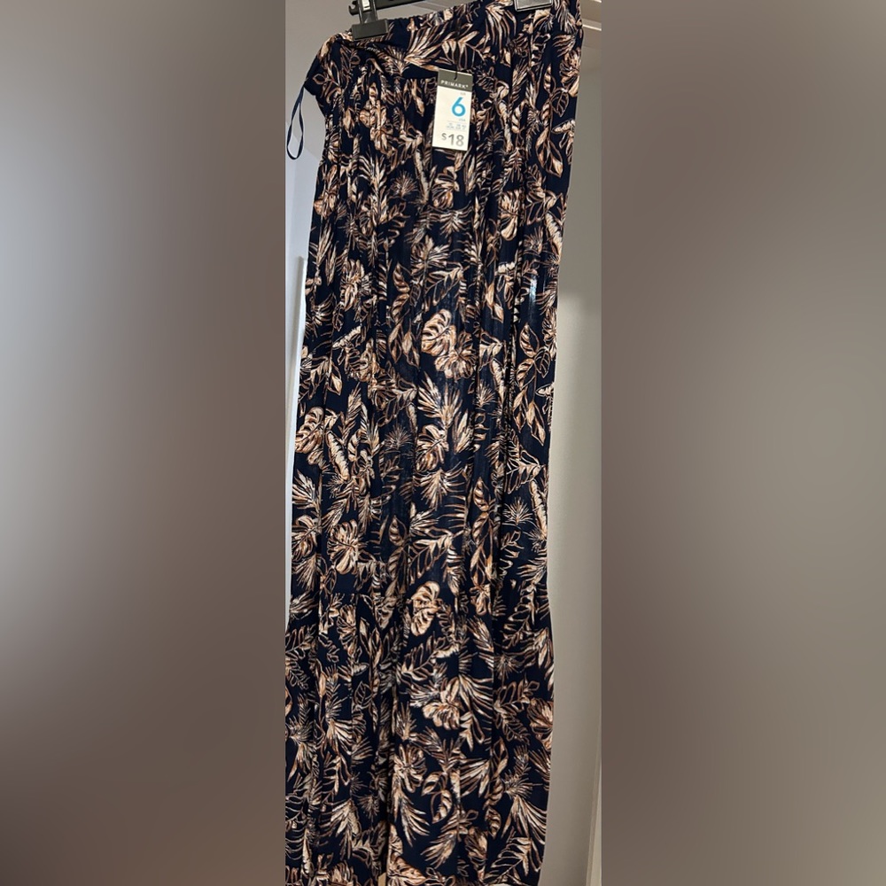 Primemark size 6 floral long skirt. Brand new with tags!!!